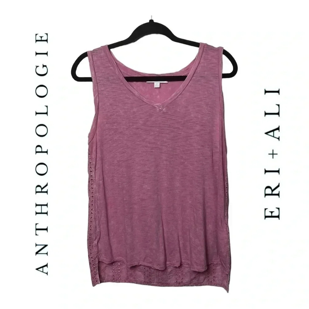 0463. ANTHROPOLOGIE ERI + ALI SLEEVELESS TOP EYELETS CROCHET ON BACK SIZE SM